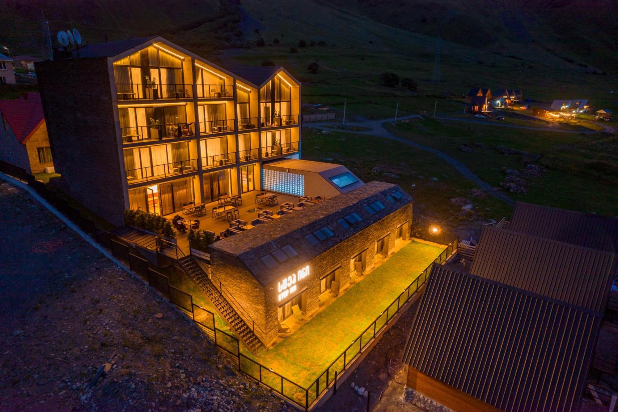 Step Inn - Kazbegi Exterior foto